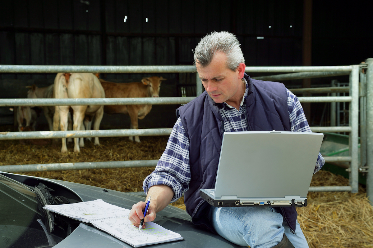 agriculteur-ordinateur